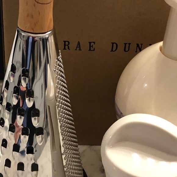 Rae Dunn Grater Set - Picture 6 of 9